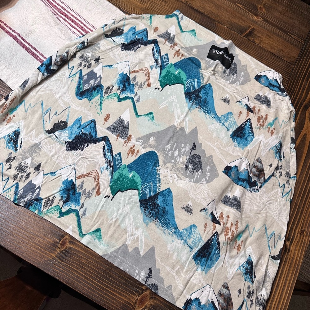 MilkSnob 3-1 Nursing Cover / Car Seat Cover / Highchair or Shopping Seat Cover